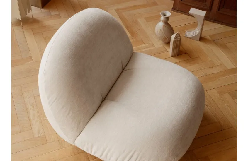 Gubi Pacha Chair, Accent Chair, Boucle With Gold Base - Image 5